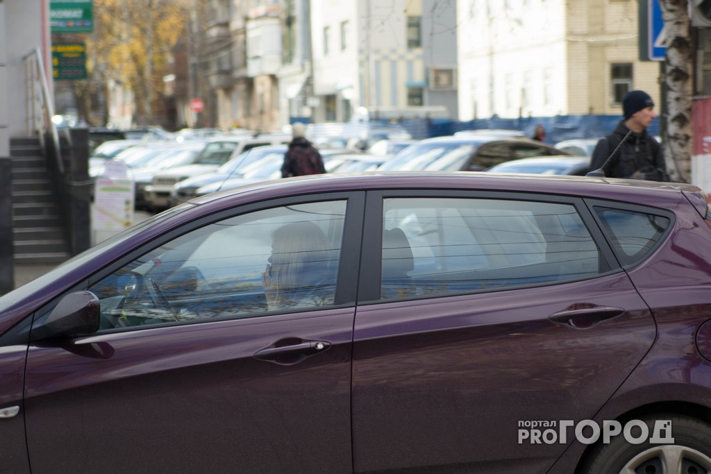 На шести нижегородских улицах ограничили остановку автомобилей с 1 января