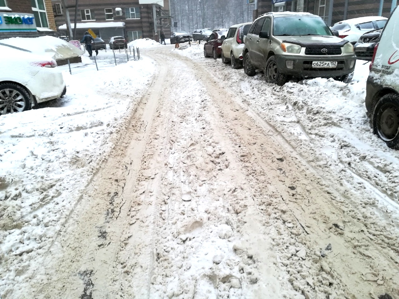 Факты: нижегородцы показали плохо очищенные от снега улицы (ФОТО, ВИДЕО)