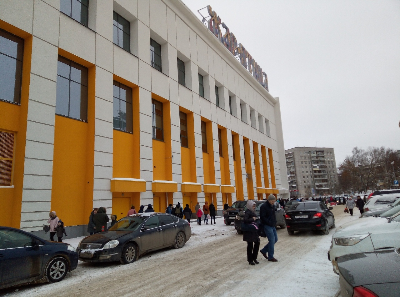 Торговый центр "Жар-Птица" эвакуировали в Нижнем Новгороде 17 февраля