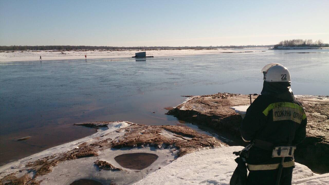 Четверо рыбаков провалились под лед на Волге в Балахне
