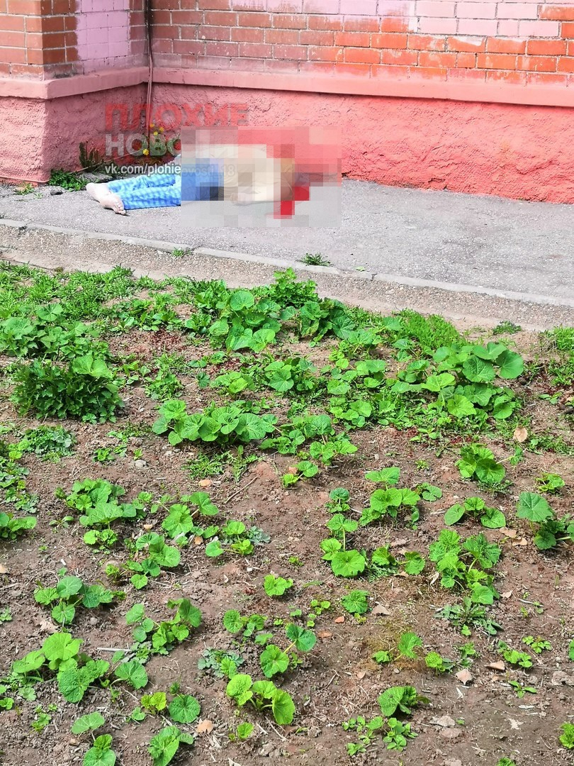 Мужчина упал с высоты шестого этажа в Нижнем Новгороде