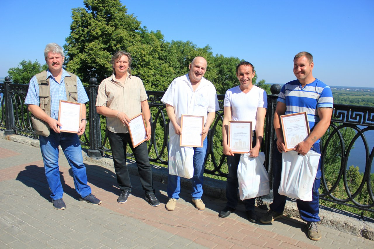 В Дзержинске наградили сотрудников ДУКа за ликвидацию последствий взрывов на "Кристалле"