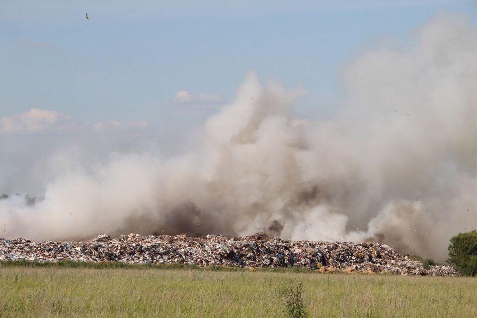 По факту пожара на мусорном полигоне в Сергачском районе началось расследование (ФОТО, ВИДЕО)