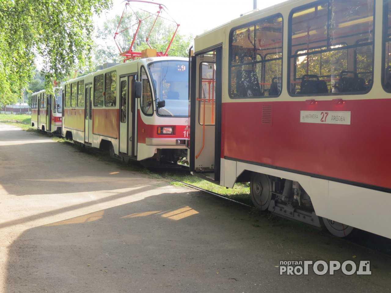 Трамваи №19 и 27 перестанут ходить по улице Надежды Сусловой до 1 июля