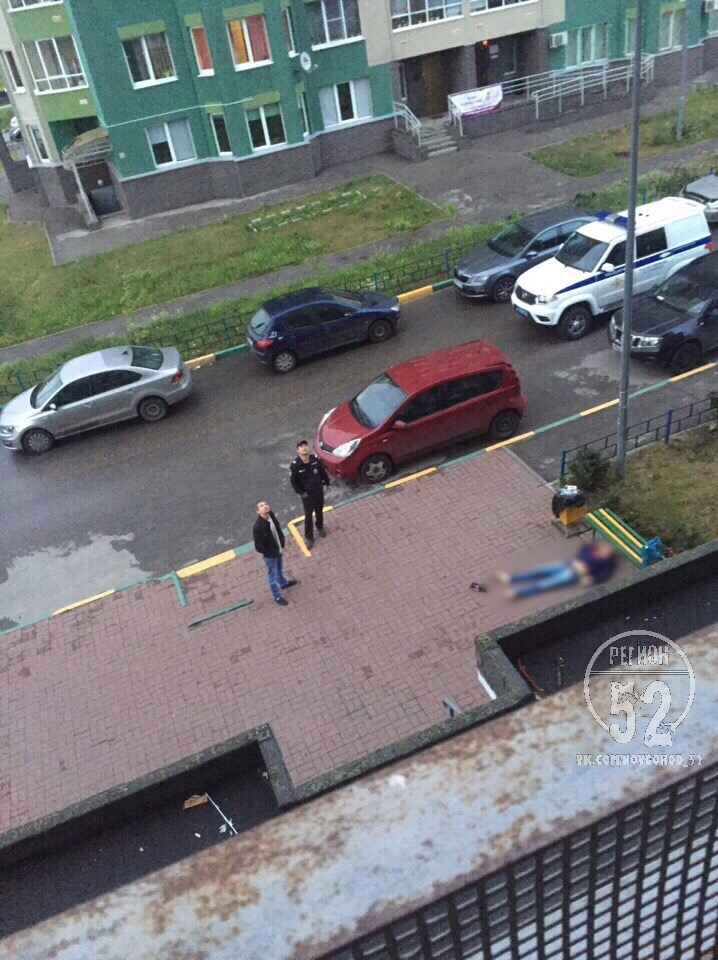 Женщина упала с высоты 16 этажа в Нижнем Новгороде (ФОТО)