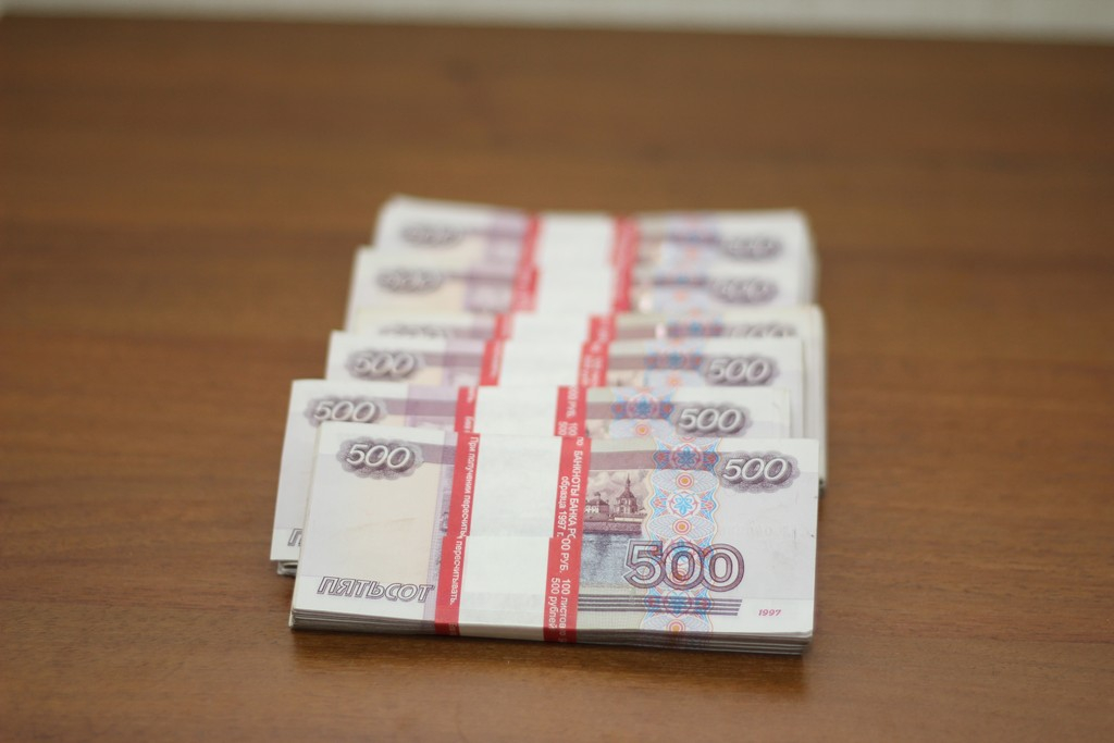 Сотрудника Нижегородской таможни оштрафовали на 850 тысяч рублей