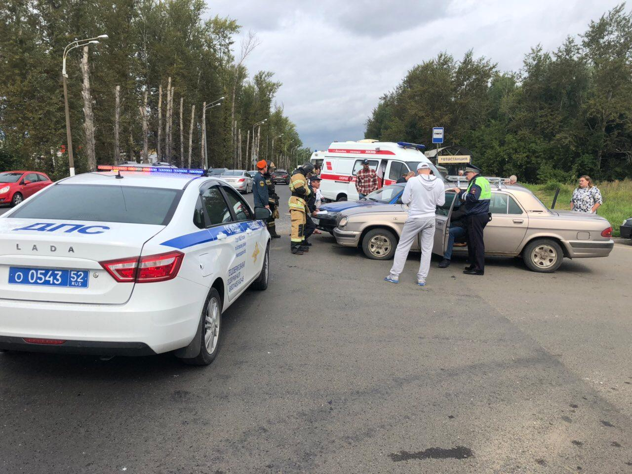 Массовое ДТП произошло в Кстове на автостанции: пострадали три человека (ФОТО)