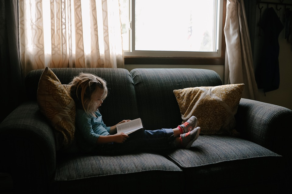 Ученые выяснили, как книги влияют на жизненный успех ребенка