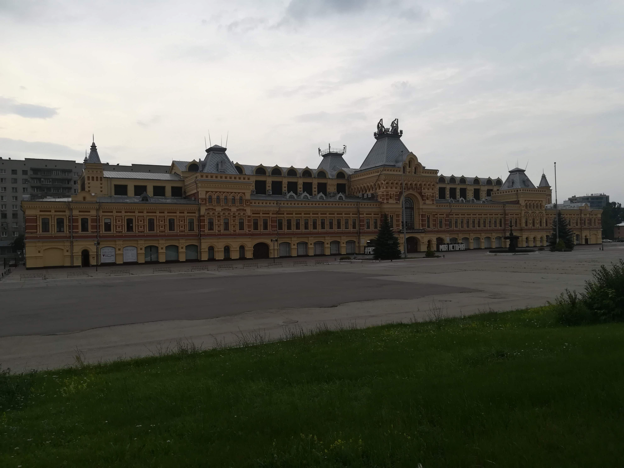 Власти Нижегородской области расторгли договор на строительство гостиницы у Ярмарки