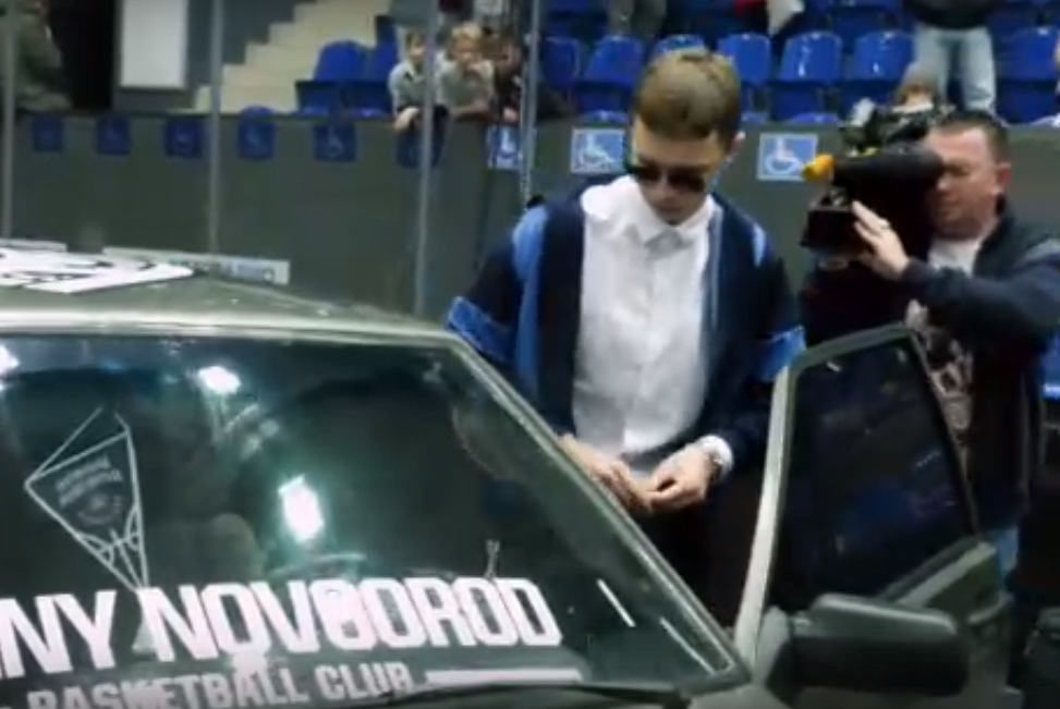 17-летний болельщик из Богородска выиграл автомобиль на матче БК «Нижний Новгород»