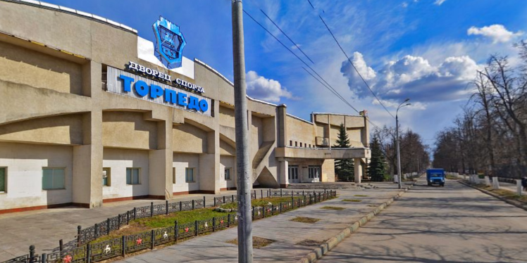 Улицу Лоскутова в Нижнем Новгороде снова перекроют из-за хоккейного матча