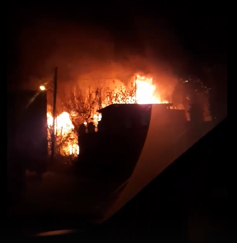 25-летний мужчина погиб при пожаре дачного дома в Борском районе