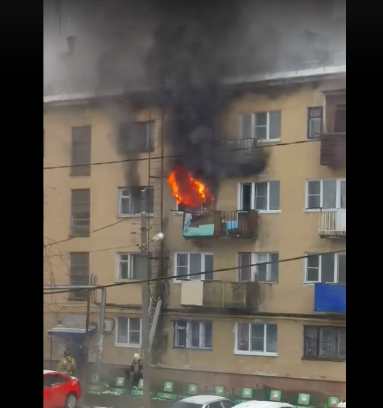 Человек погиб и 15 эвакуированы при пожаре в Нижнем Новгороде (ФОТО, ВИДЕО)