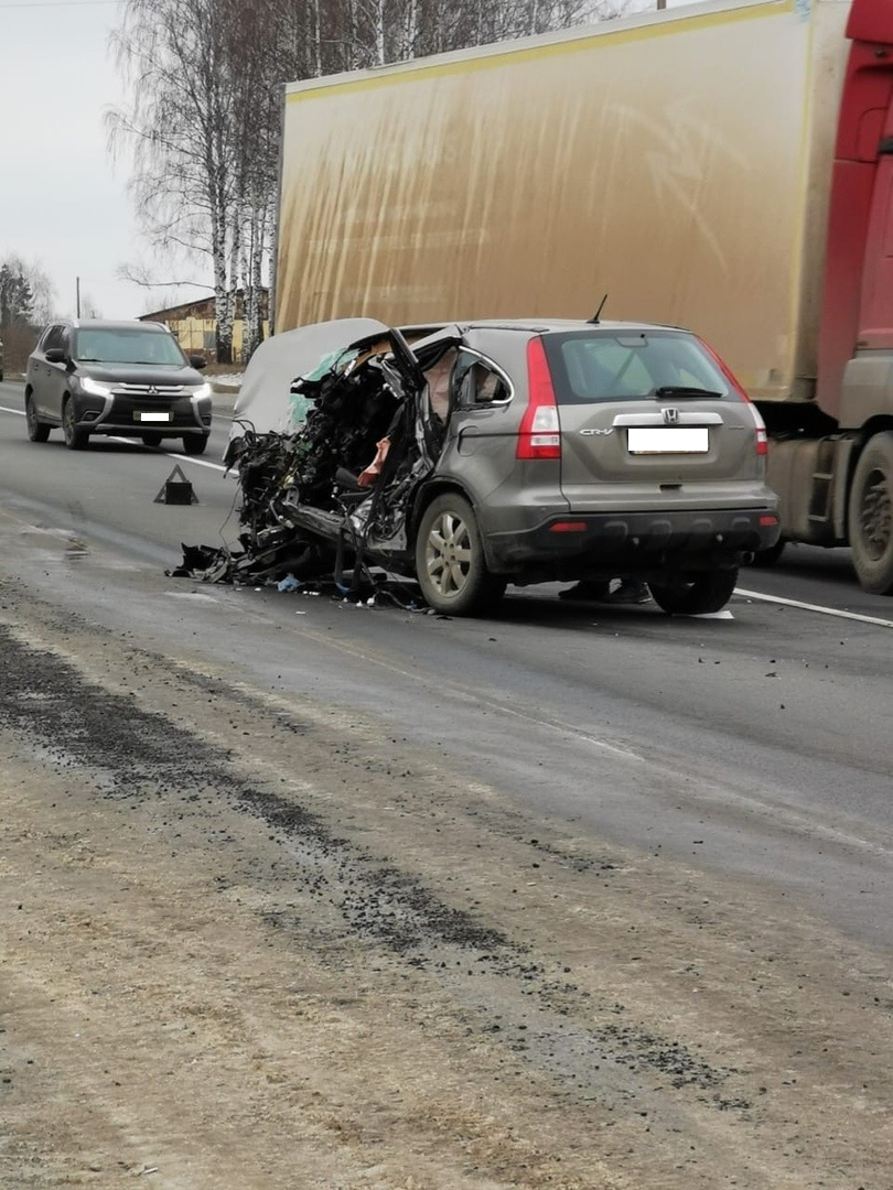 Водитель кроссовера устроил массовую аварию на нижегородской трассе: есть пострадавшие (ФОТО, ВИДЕО)