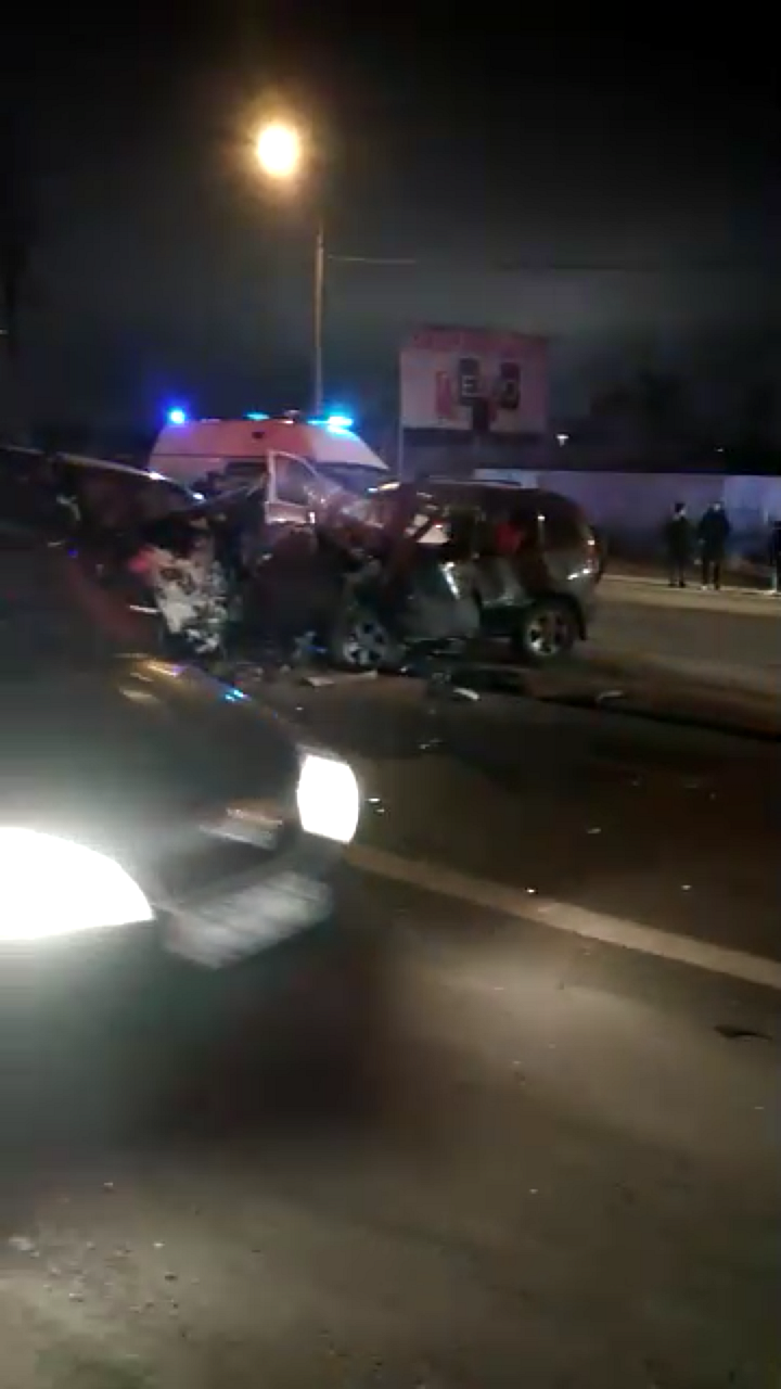 Два автомобиля разбились в лобовом ДТП в Кстовском районе (ФОТО, ВИДЕО)