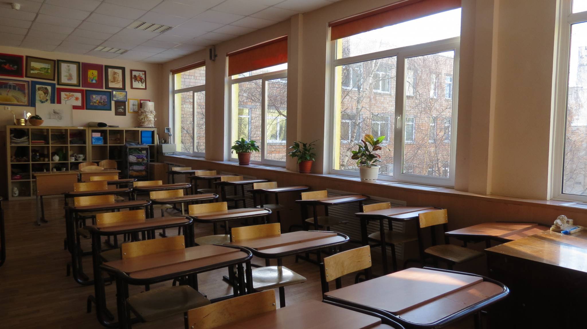 Часть нижегородских детских садов и школ закрыли на карантин