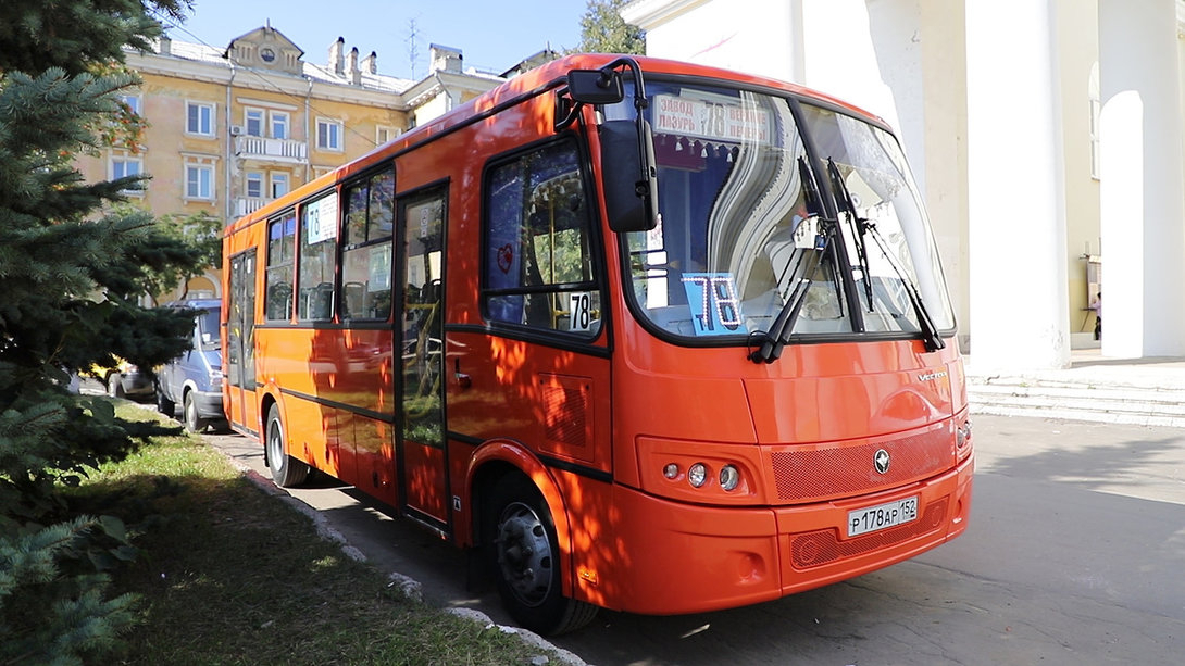 Красный автобус нижний новгород