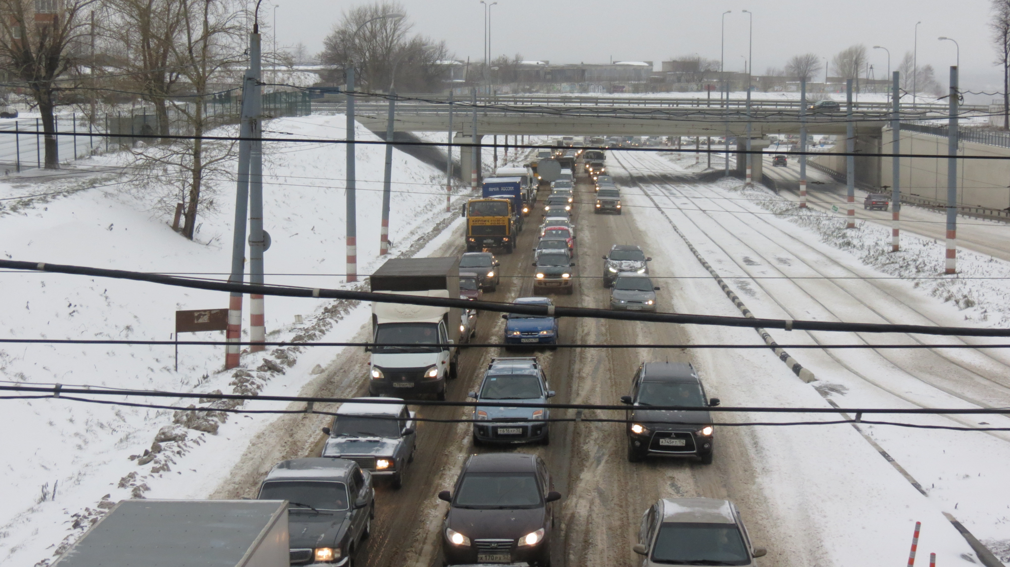 Девятибалльные пробки сковали нижегородские дороги вечером 24 января