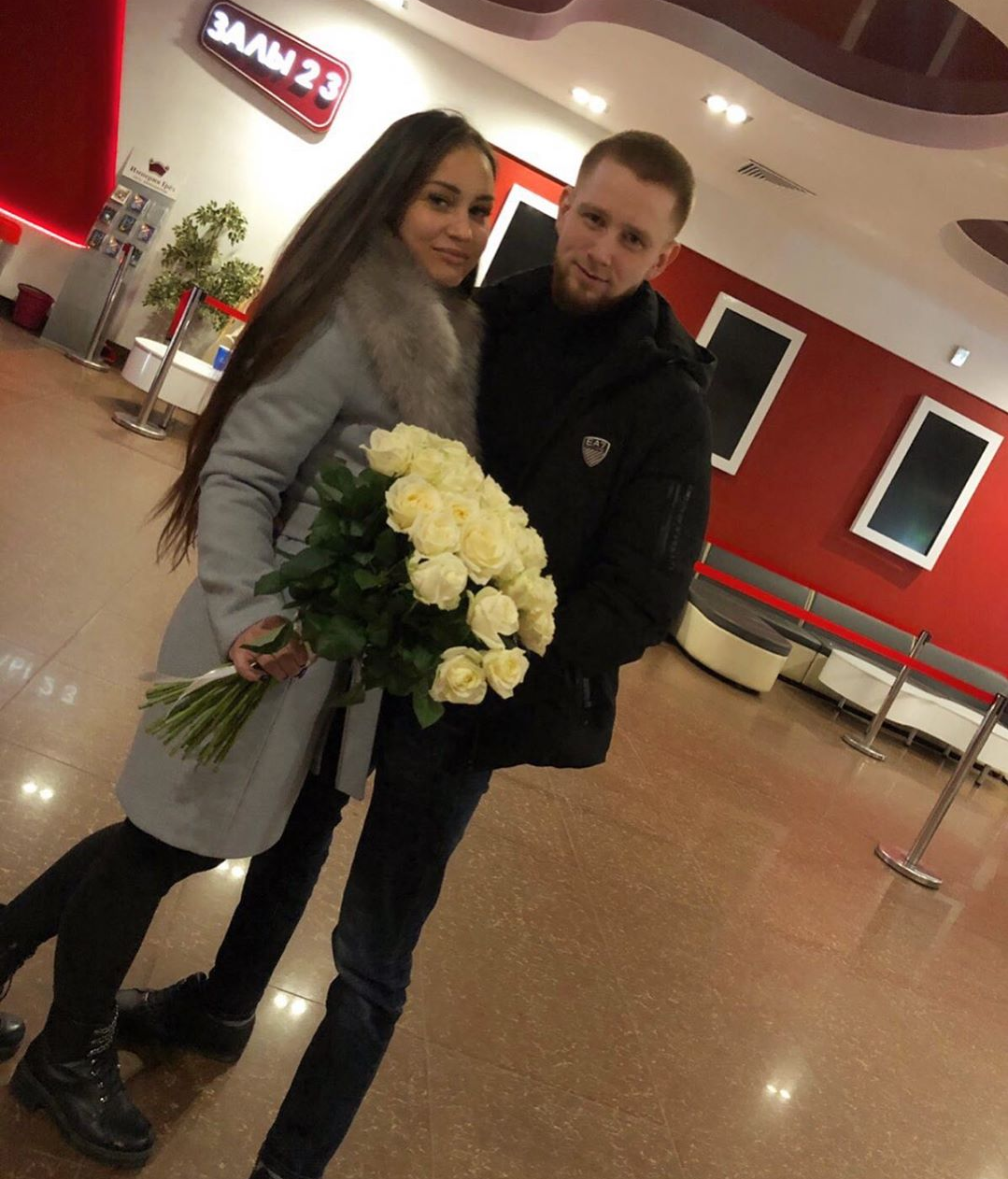 Нижегородец попросил руки возлюбленной с экрана кинотеатра в Сормовском районе (ВИДЕО)