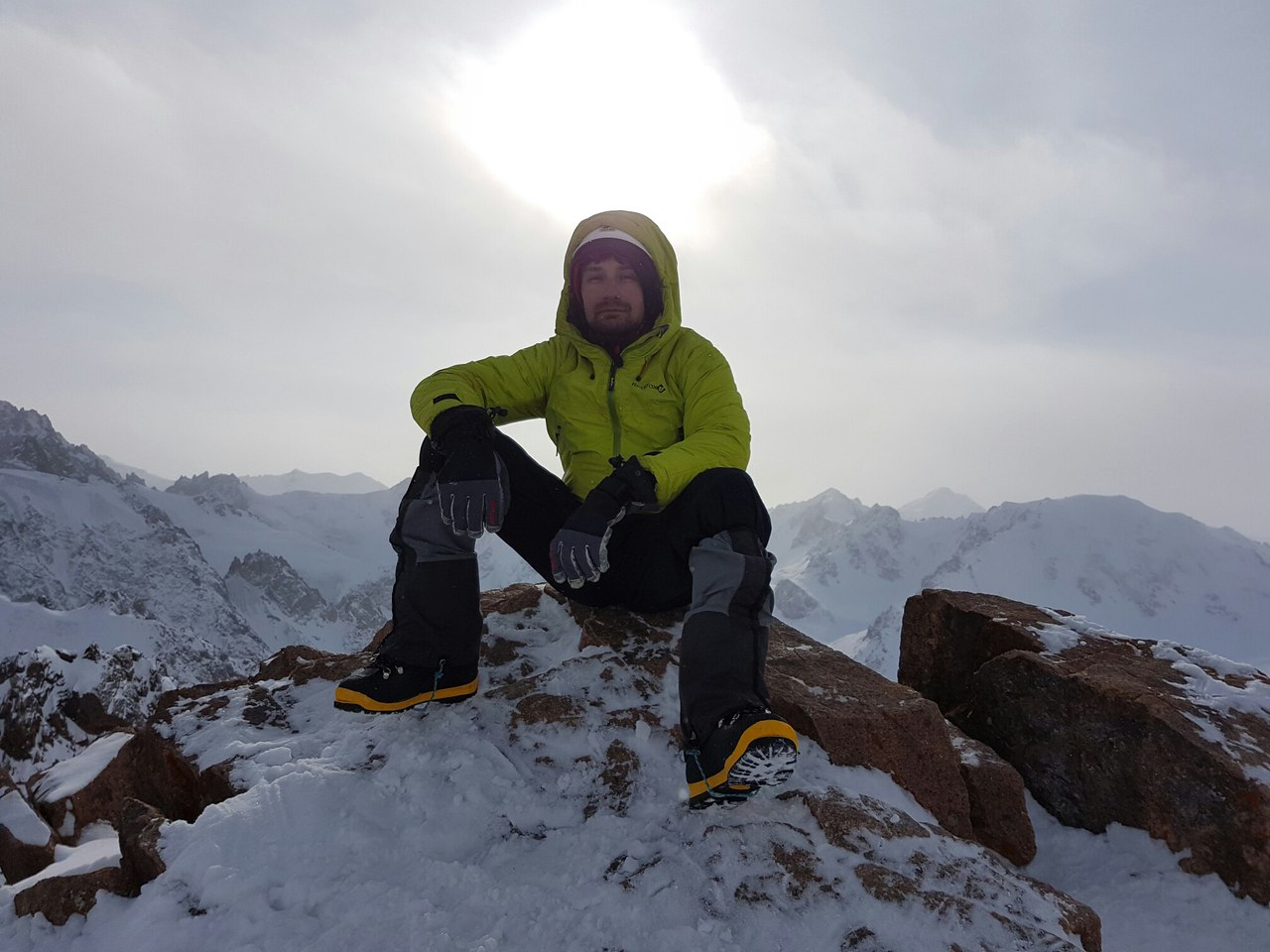 «Третий срыв поставил точку на восхождении»: нижегородец сорвался со скалы на чемпионате по альпинизму в Ингушетии