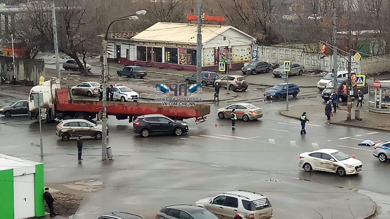 80-летнюю нижегородку насмерть сбил грузовик в Автозаводском районе (ФОТО)