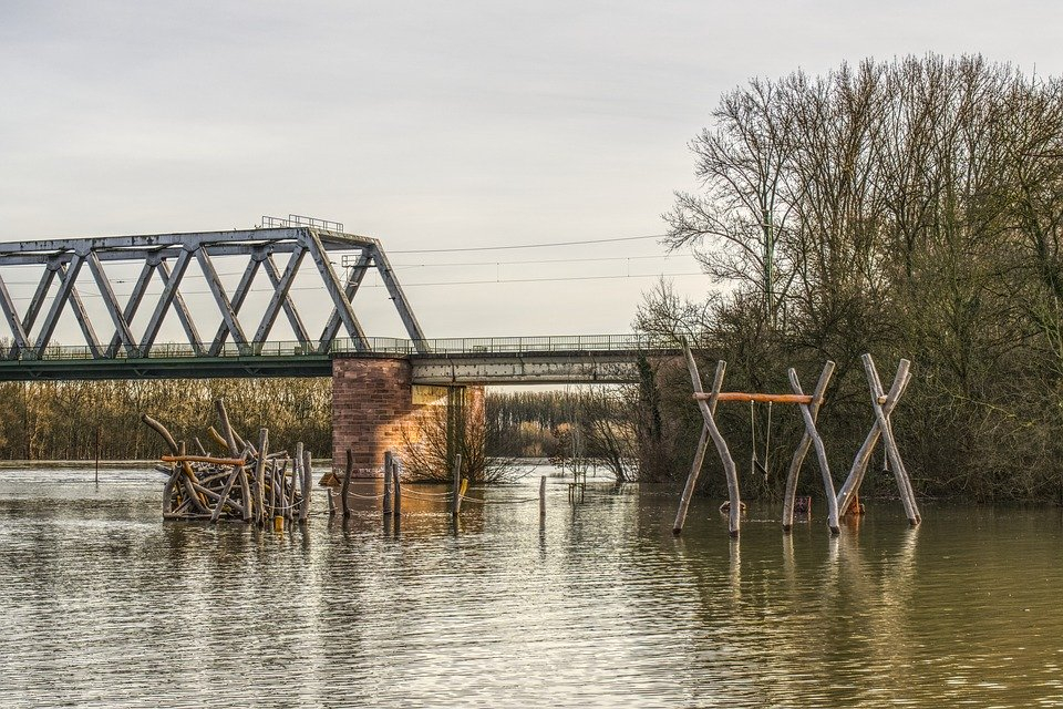 Пять мостов затоплено в Нижегородской области