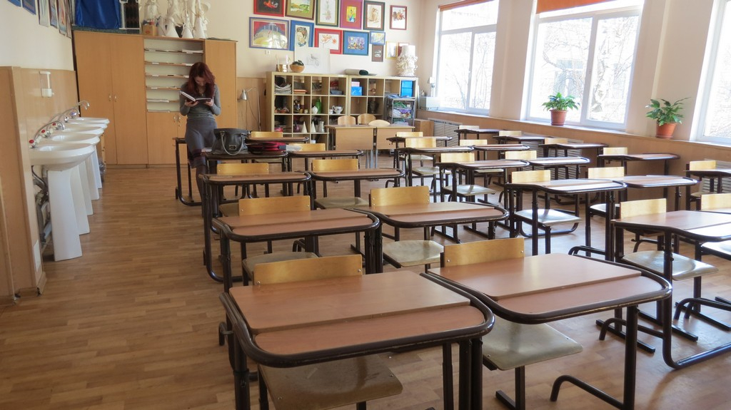 Всем российским школам рекомендовано перейти на дистанционный режим обучения