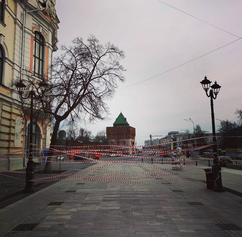 «Изоляция по-нижегородски»: Большую Покровскую закрыли для прохода людей (ФОТО)