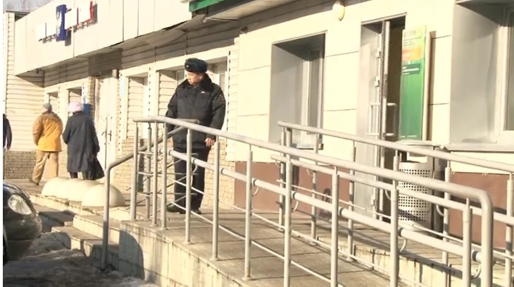 Двое нижегородцев, ограбившие сотрудника почты, оказались на скамье подсудимых