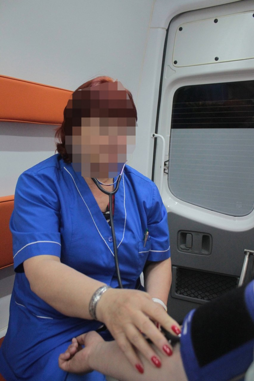«Боятся, что заразим»: нижегородские врачи скорой о буднях в пандемию