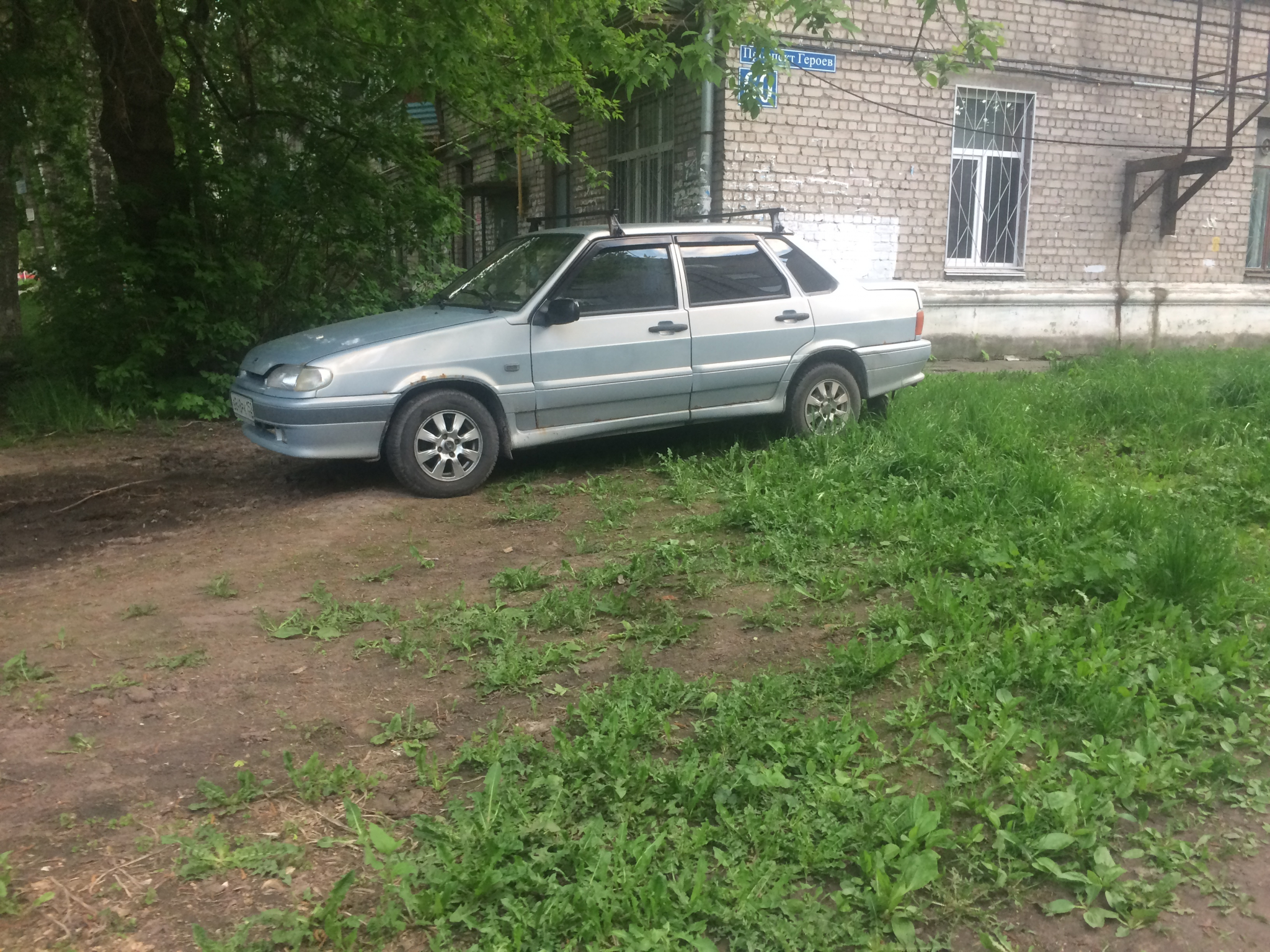 Стоянку и остановку автомобилей запретили на улице Володарского в Нижнем Новгороде