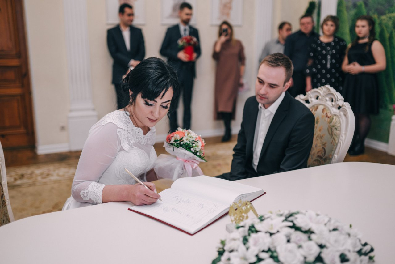 Нижегородцам разрешили жениться в ЗАГСах с рядом условий