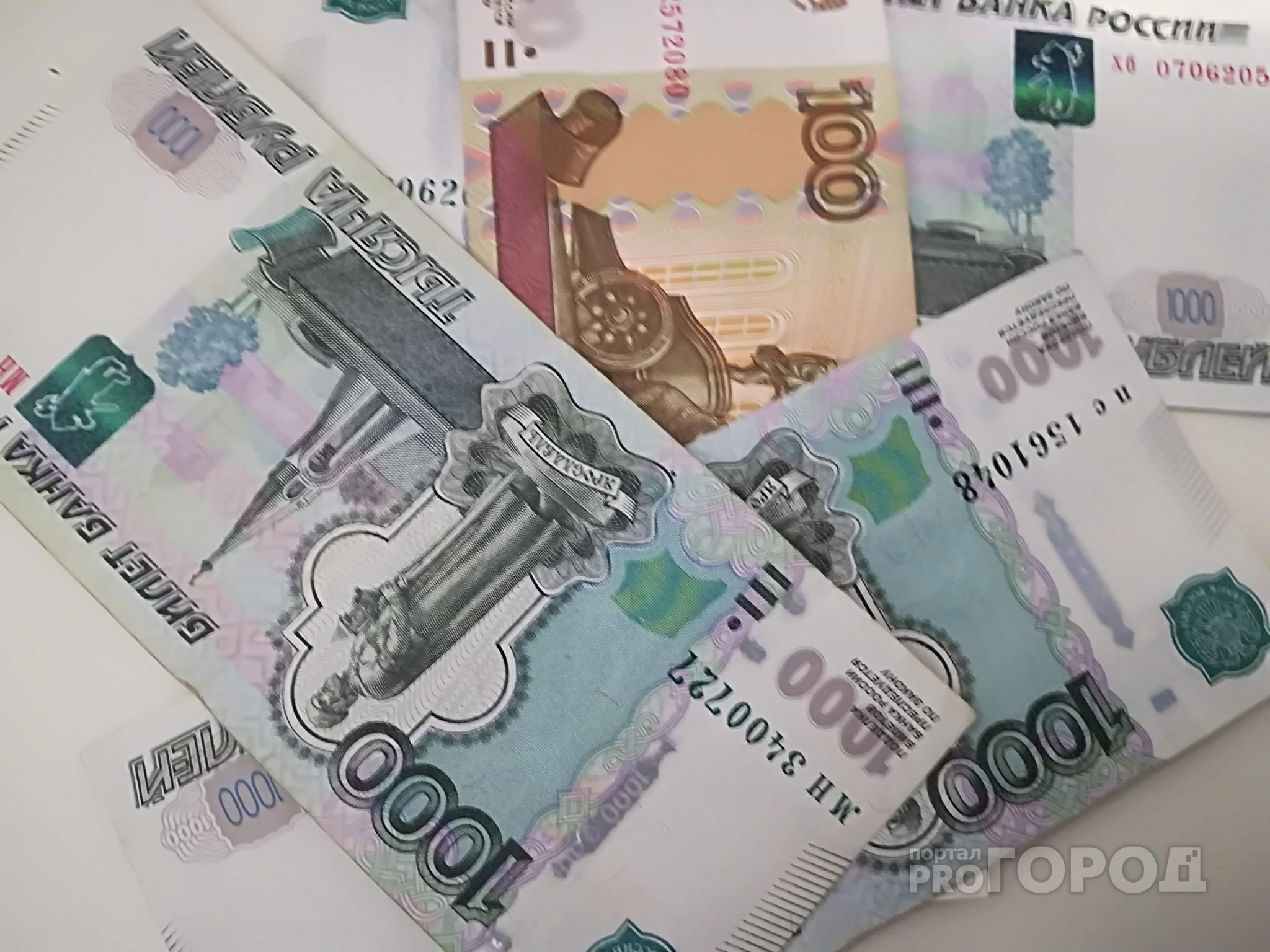 В России выплаты соцработникам продлили до 15 сентября