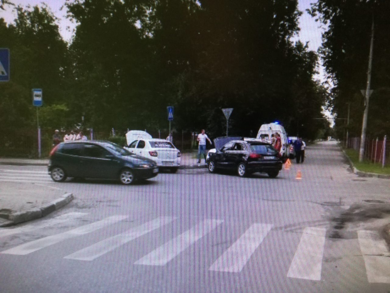 Три человека пострадали в массовой аварии в Автозаводском районе