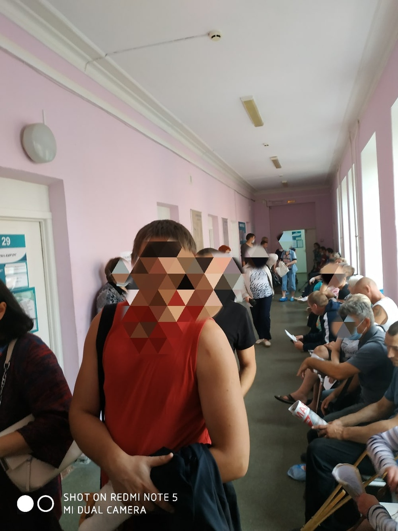 «Дайте врача»: жители Кстова возмущены очередью к хирургу в поликлинике