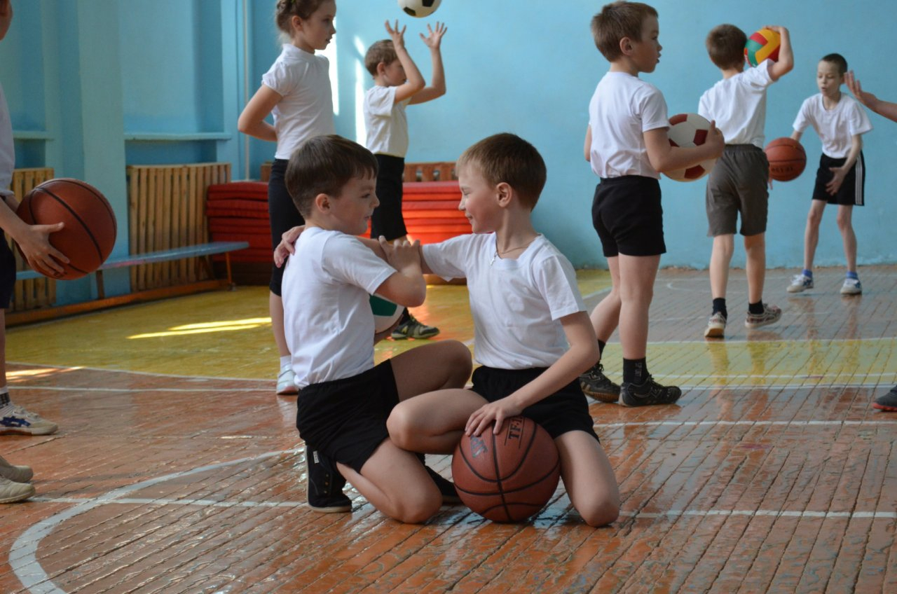 Родители нижегородских школьников винят в эпидемии уроки физкультуры