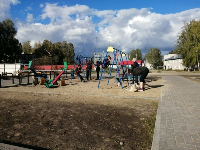 Площадь у дома культуры в поселке Тумботино в Павловском районе преобразилась