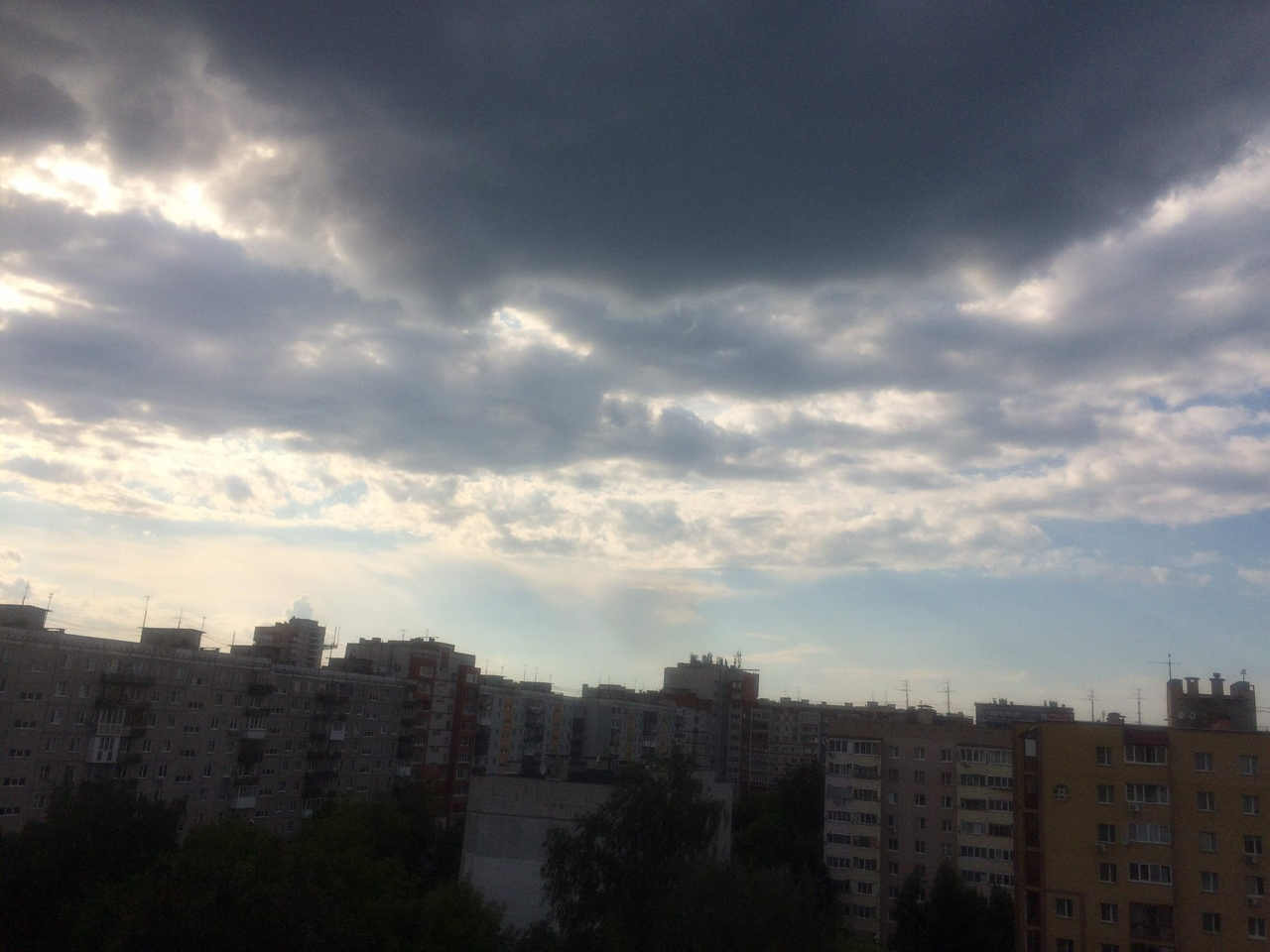 Сильный дождь и ветер до 18 м/с ожидаются в Нижегородской области