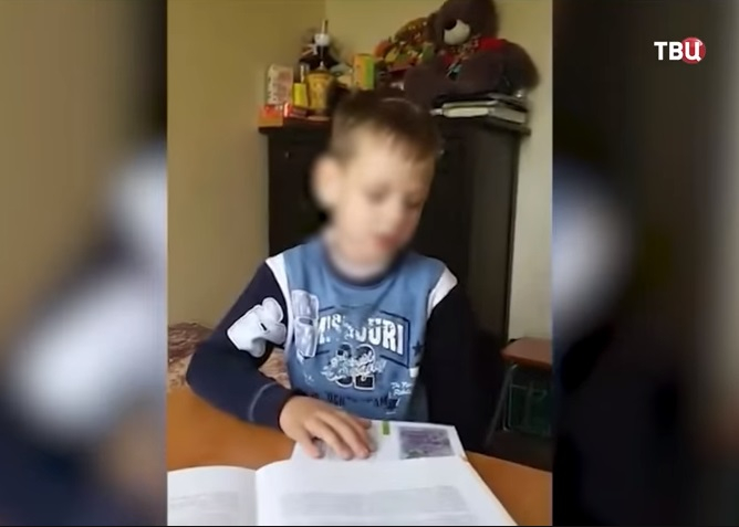 Мальчик из Дзержинска обратился к Путину с просьбой забрать его от отца-тирана