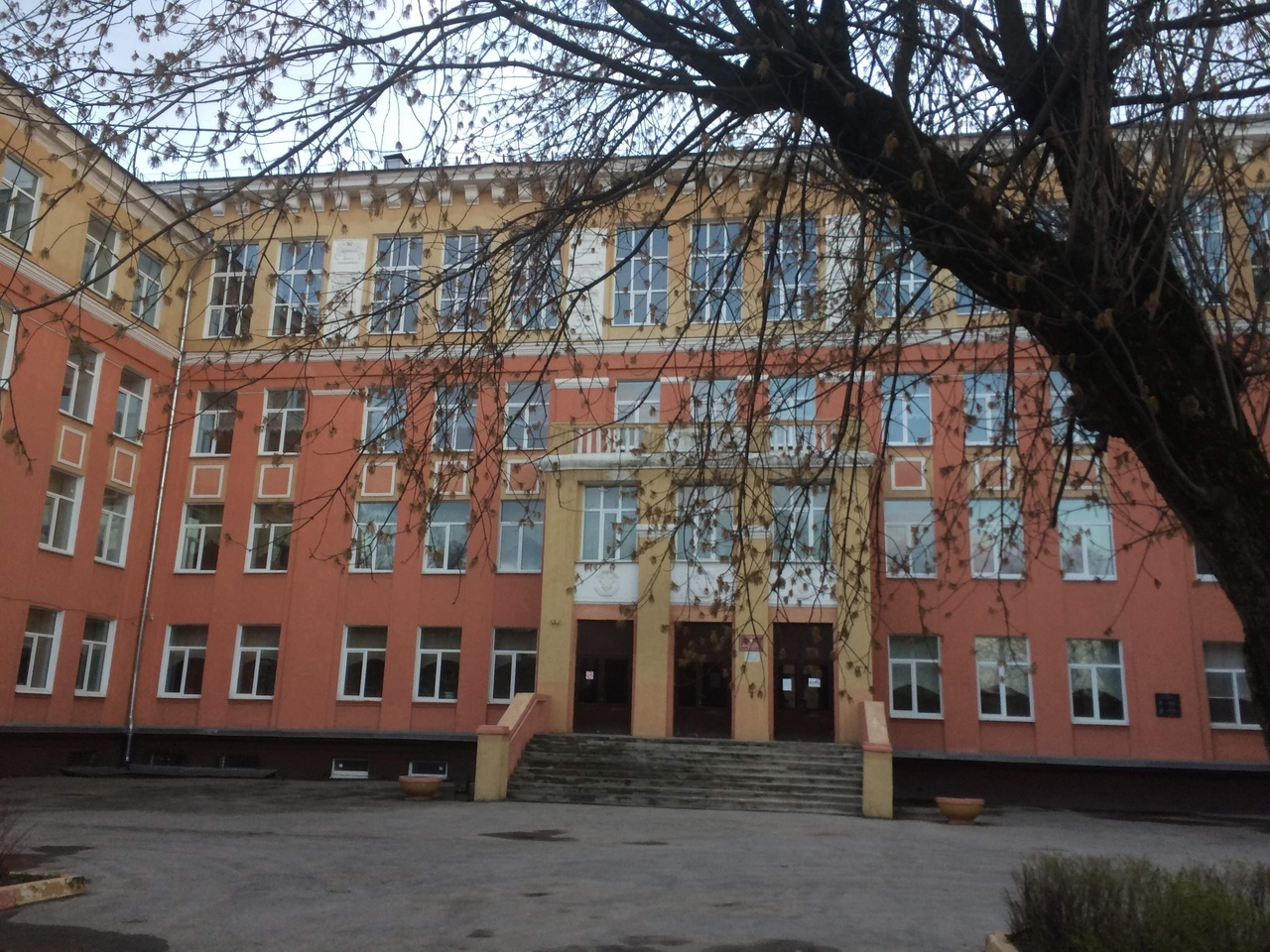Ограничения введенные в российских школах могут продлить до 2022 года