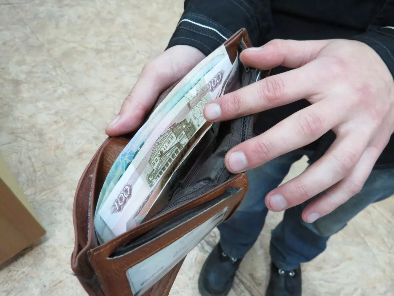 Фото к статье: В России предложили ввести новый налог на зарплаты