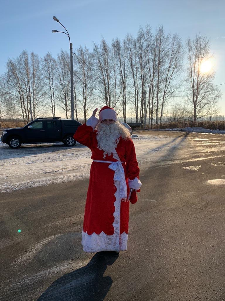 Нижегородка, управляющая автобусом в костюме Деда Мороза, побоялась наряжаться в Снегурочку
