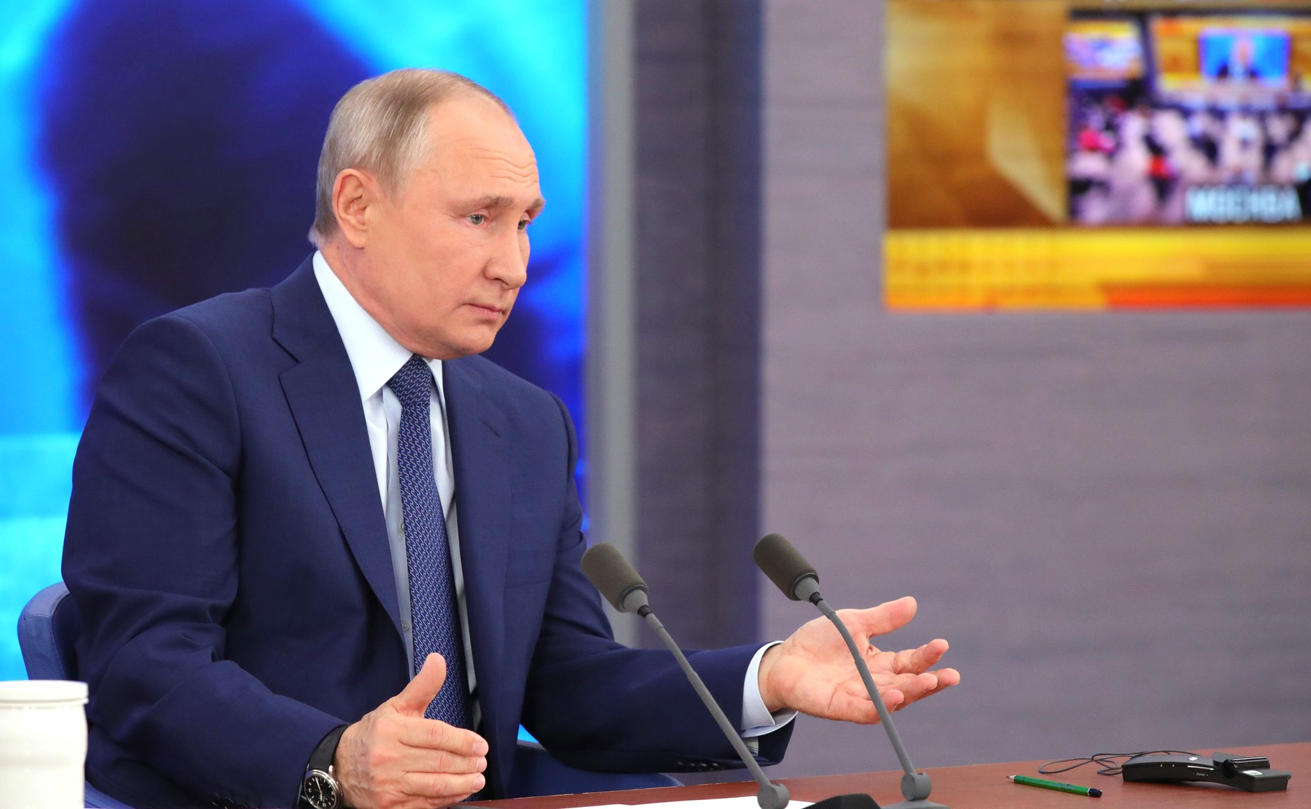 Владимир Путин рекомендовал всем регионам сделать 31 декабря выходным
