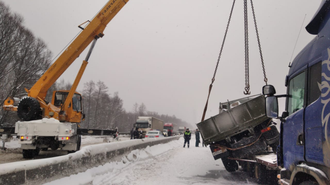 Движение по трассе М-7 в сторону Нижнего Новгорода восстановлено после массового ДТП (ВИДЕО)