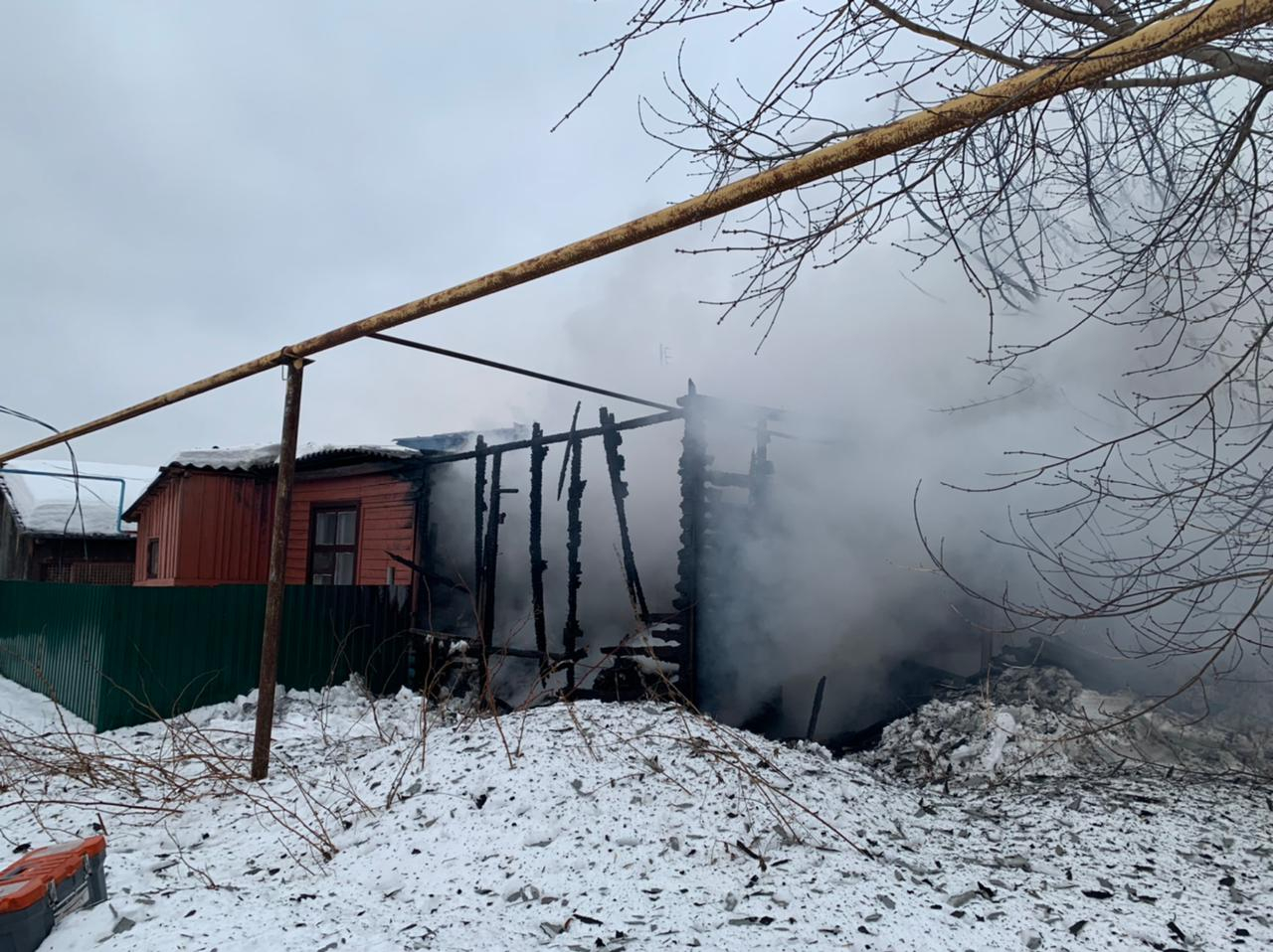Жилой дом загорелся в Нижегородской области утром 15 марта