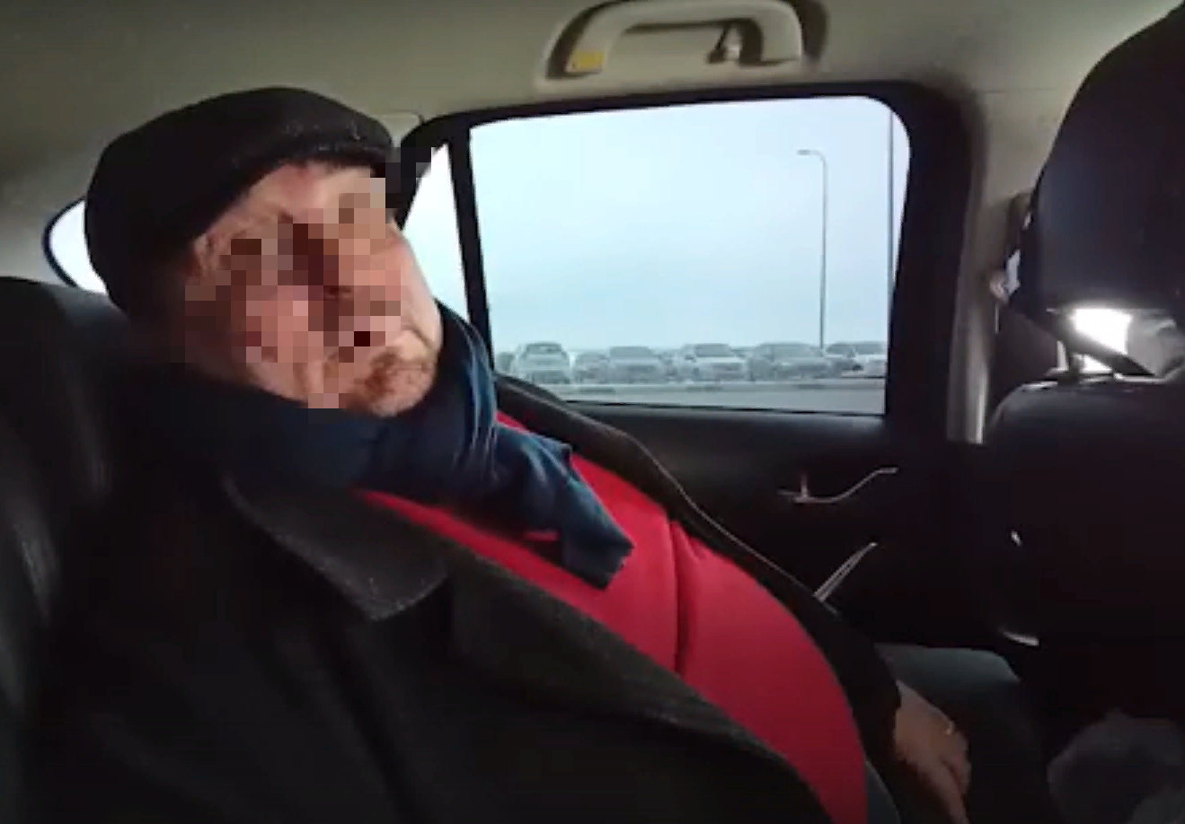 Обратившись к дантистам, нижегородский пенсионер остался без виниров и 400 тысяч рублей