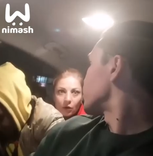 Женщина с детьми устроила пьяные разборки с таксистом в Нижнем Новгороде