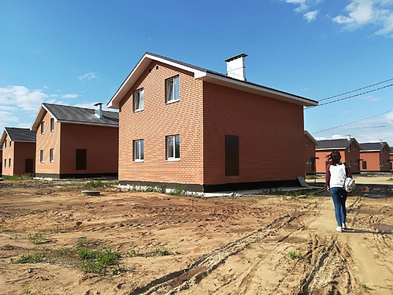 Семьи смогут получить до 450 000 рублей на постройку своего дома или покупку недостроя