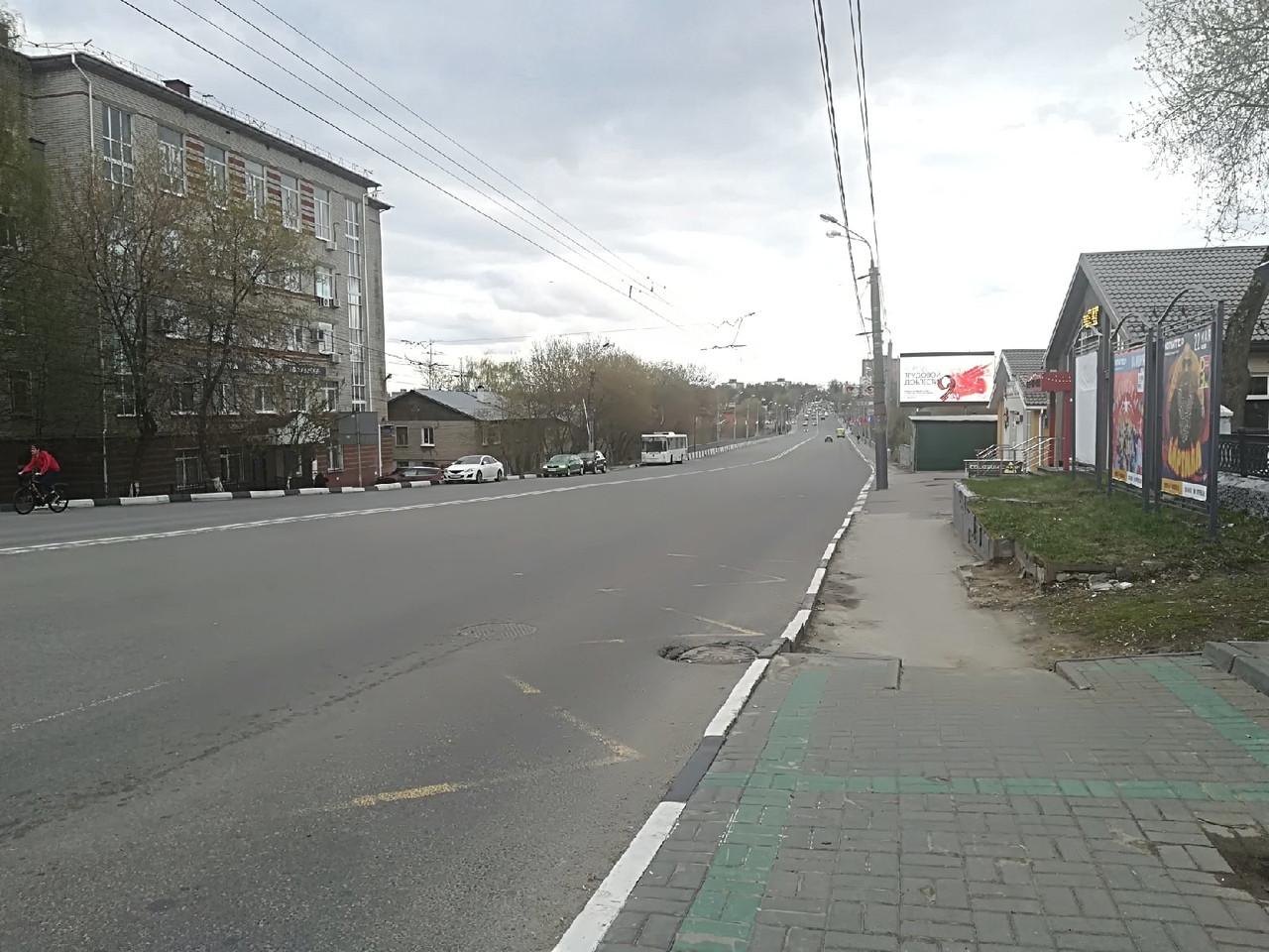 Движение транспорта по улице Сурикова ограничат в июле