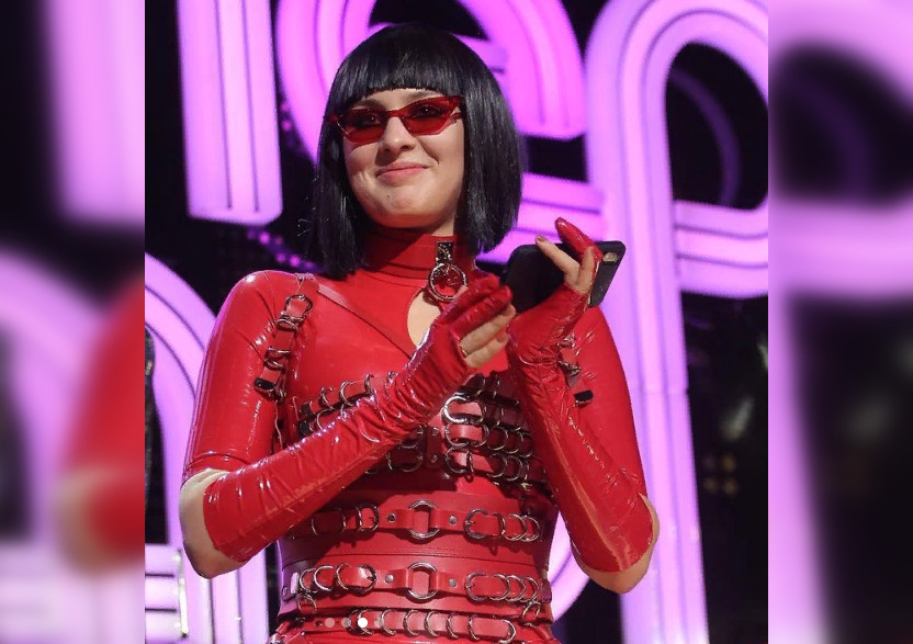 Maruv получила тепловой удар из-за костюма на концерте в Нижнем Новгороде